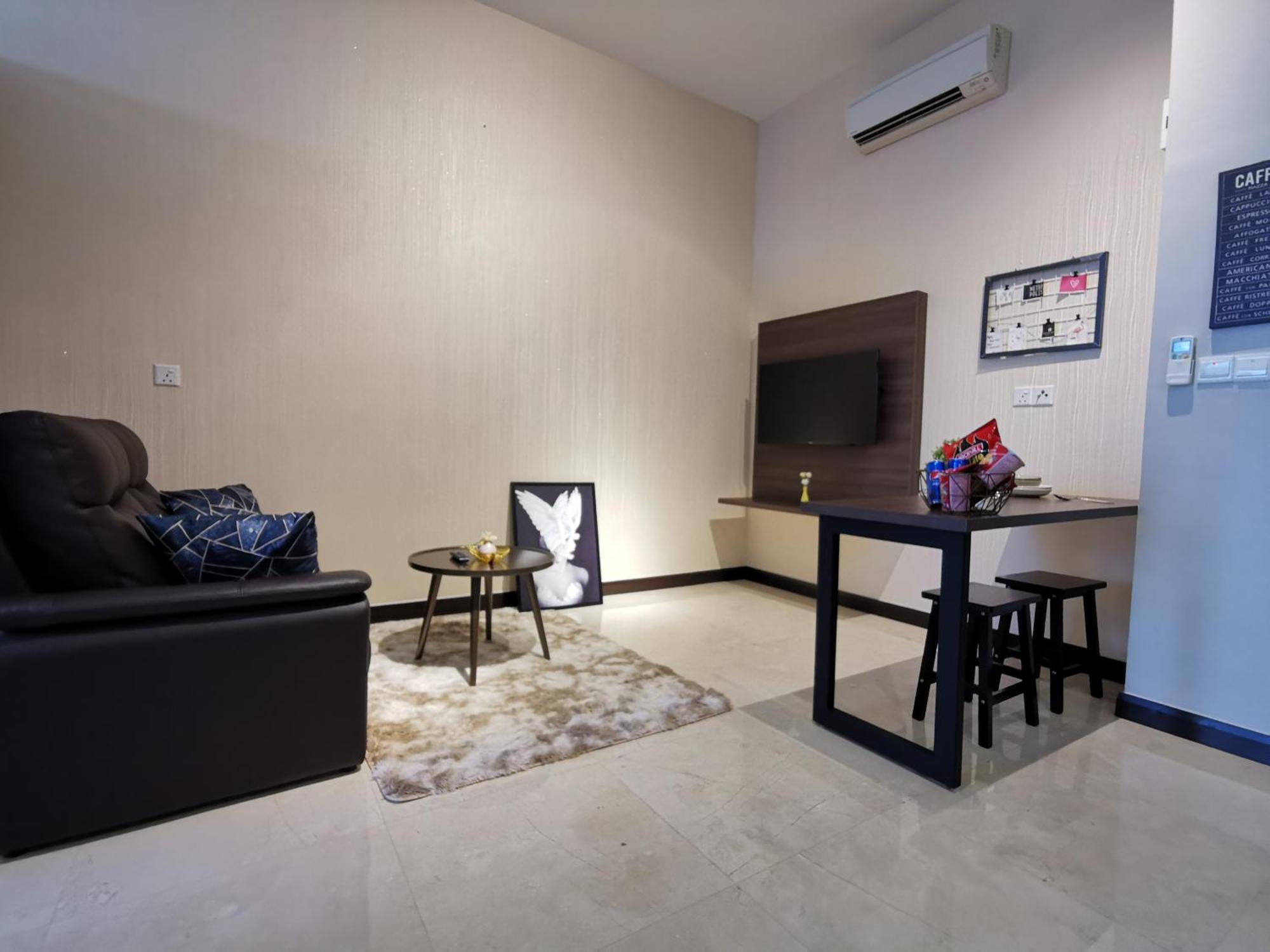 Attic Home Melaka Silverscape Residence & Jonker Номер фото