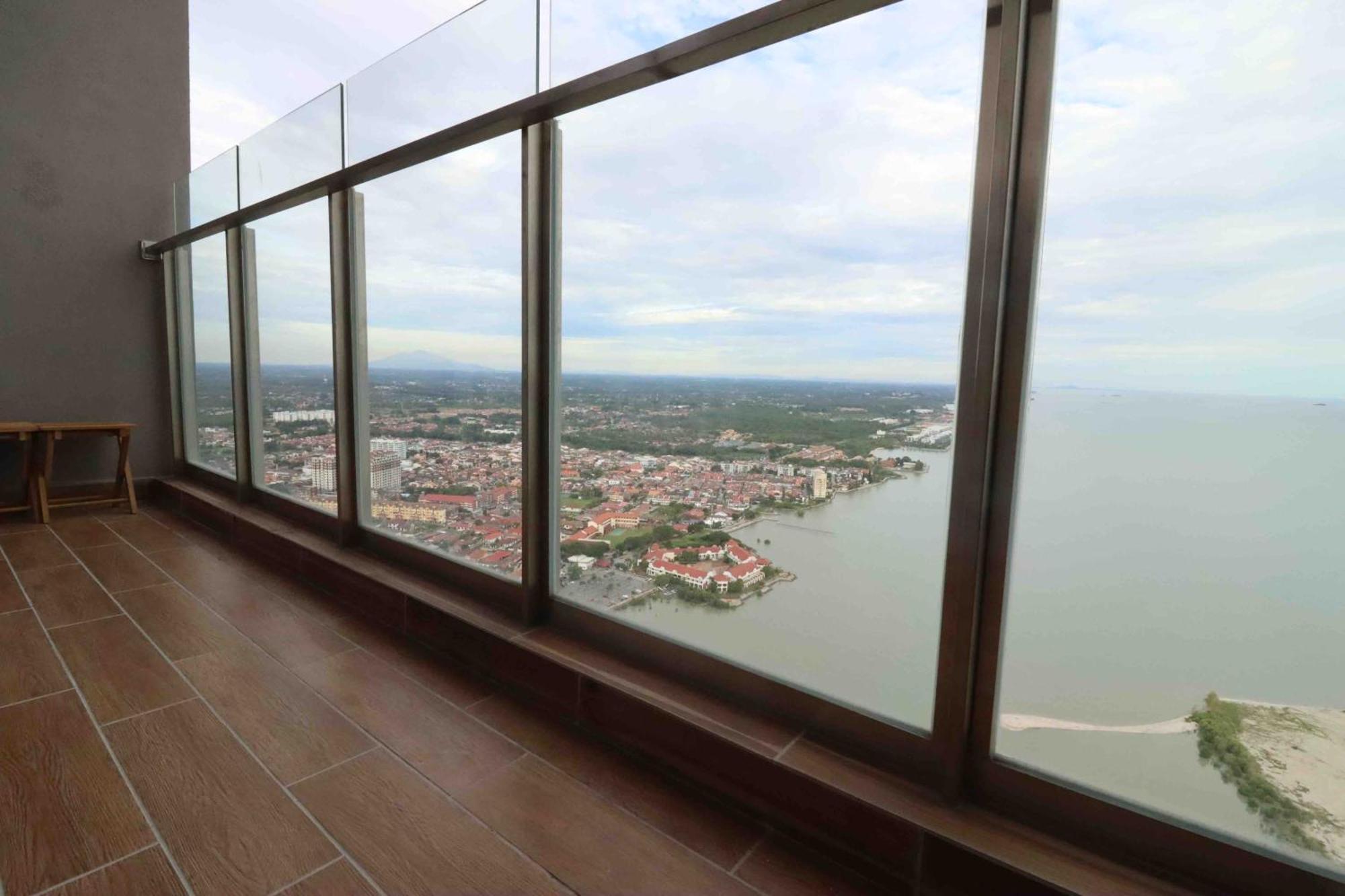 Attic Home Melaka Silverscape Residence & Jonker Номер фото
